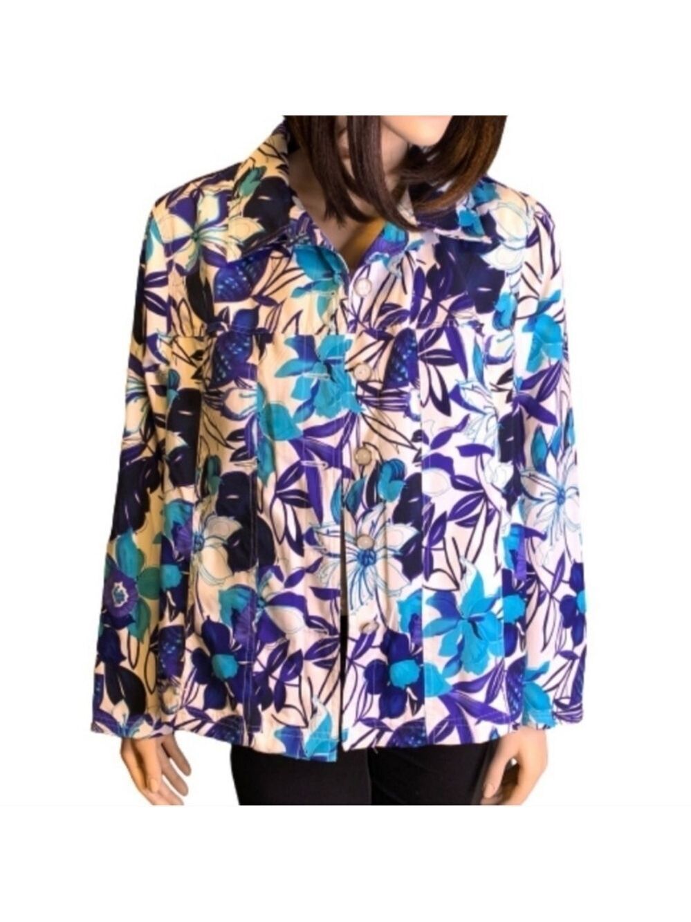 TanJay light floral jacket. Size 10P. EUC